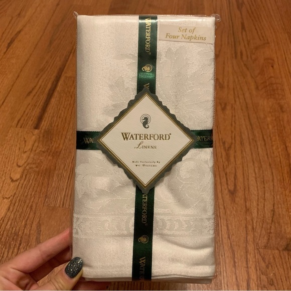 NWT Waterford Linens set of 4 napkins W-C Designs 1997 16A - Picture 2 of 6